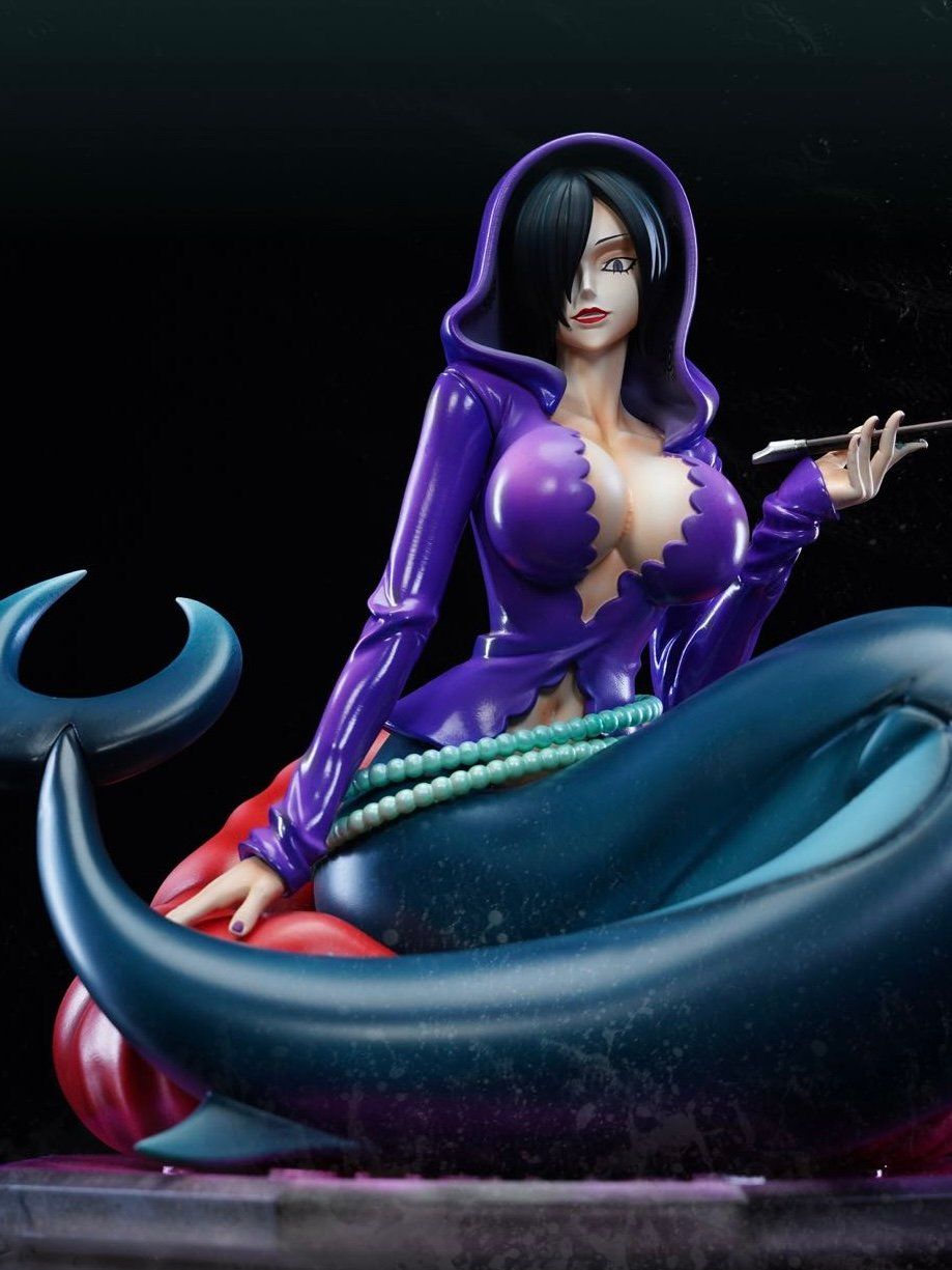 Shyarly – One Piece – Black Studio